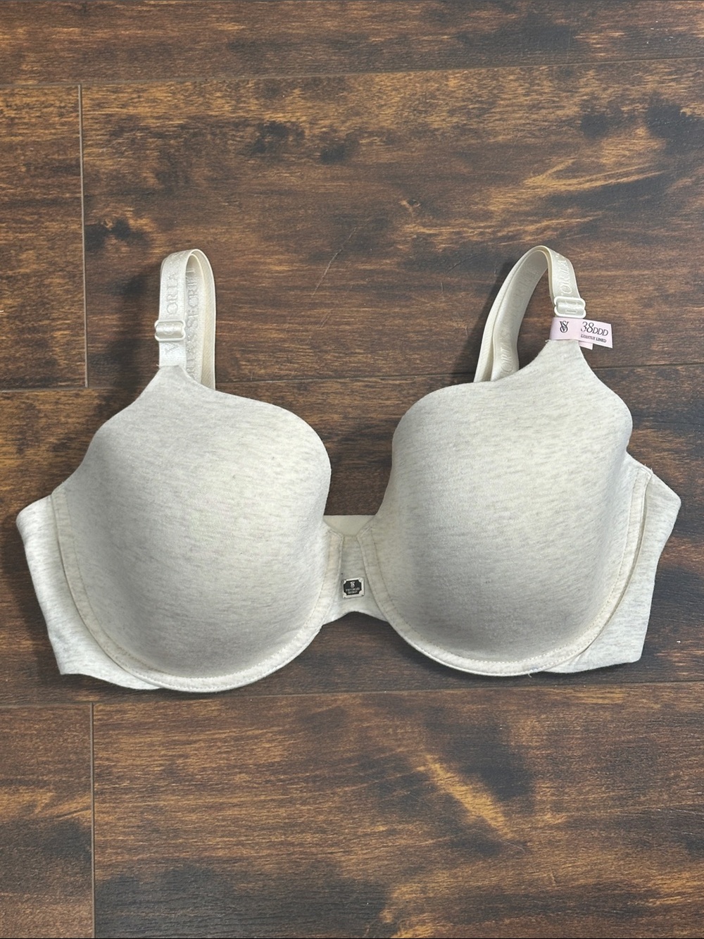 ✨Victoria’s Secret 38DDD Lightly Lined Full Coverage T-Shirt Bra